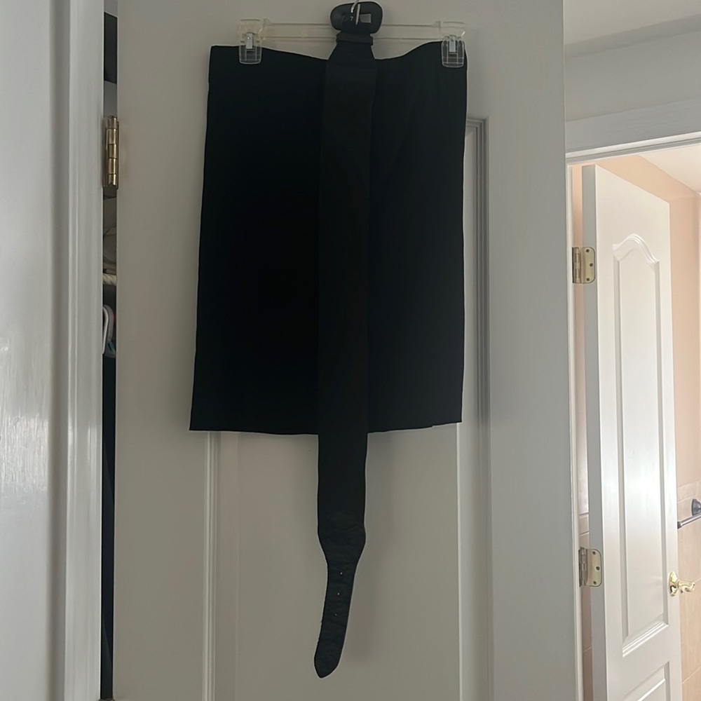 Black pencil skirt with belt